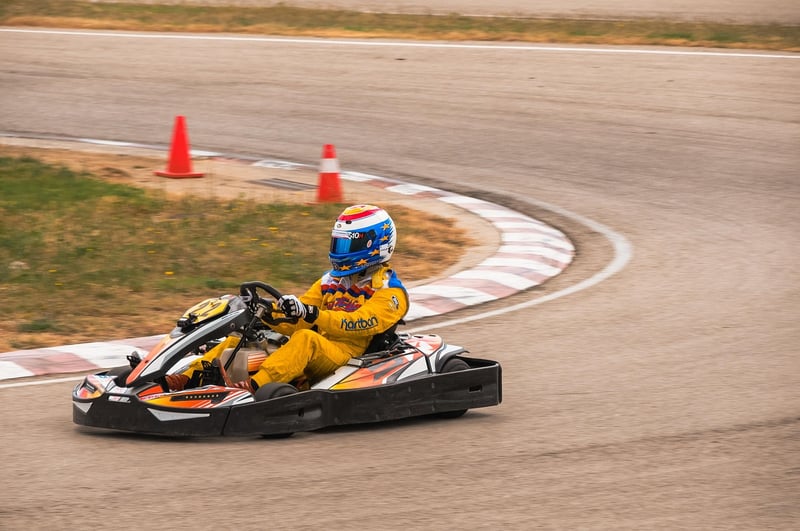 Découvrez l'histoire du karting : des débuts modestes aux compétitions 2026 trépidantes