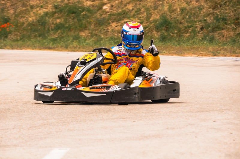 Découvrez comment nettoyer un casque de karting sans l'abîmer en 2026